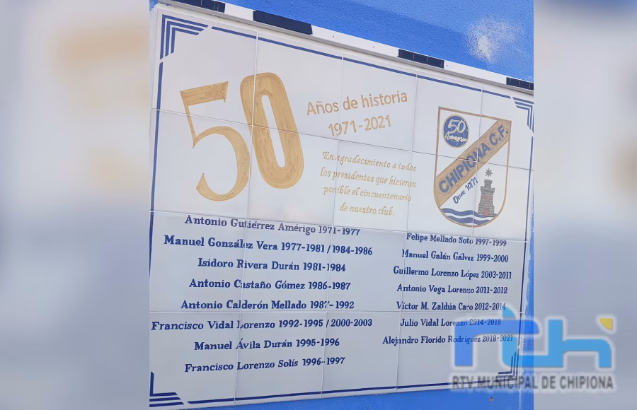 El Chipiona clausura la temporada con homenaje a los 15 presidentes de sus 54 años de historia