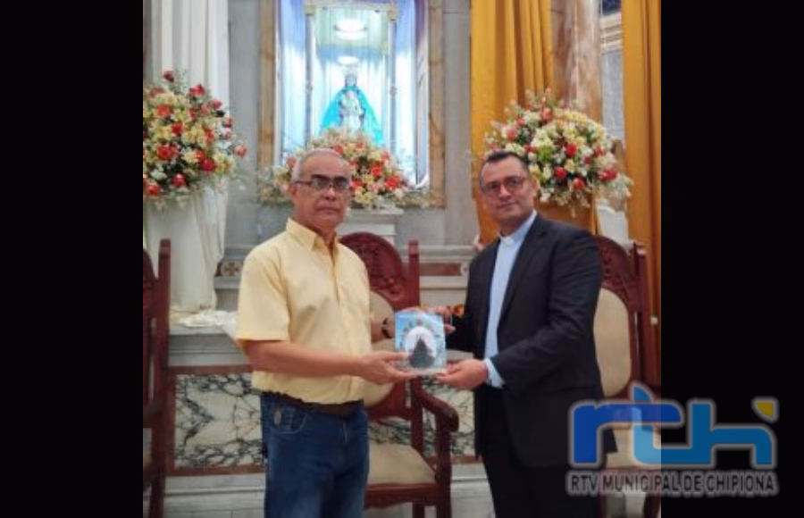 El libro ‘Regla por el Mundo’ del chipionero Juan Francisco Lorenzo llega también a Venezuela