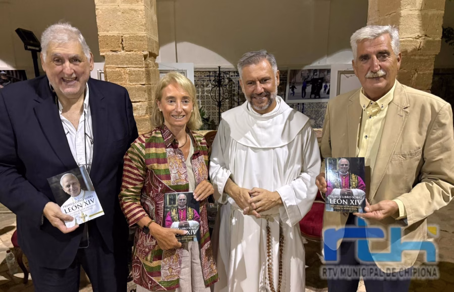 Presentado en el claustro del Santuario de Regla el que fue elprimer libro editado sobre el Papa León XIV