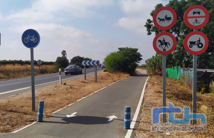 Tano Guzmán agradece la prontitud en los trabajos de reparación y mantenimiento del carril bici en carretera de Munive