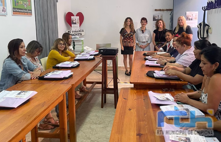 En marcha en Chipiona un curso de atención sociosanitaria a personas dependientes en el domicilio impartido por ADEMUR