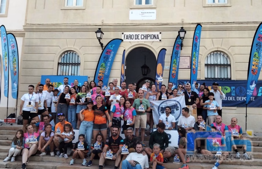 189 corredores participaron el pasado sábado en la VI Carrera Vertical Faro de Chipiona