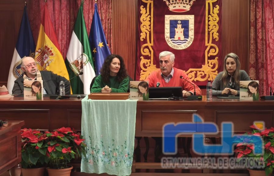 Presentado en Chipiona el libro Alba y el río, de la escritora Livia Cruz