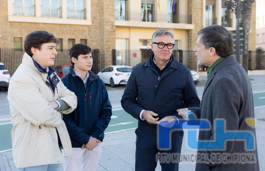 VOX visita los daños del temporal en Chipiona y exige a la Junta de Andalucía una solución urgente y definitiva