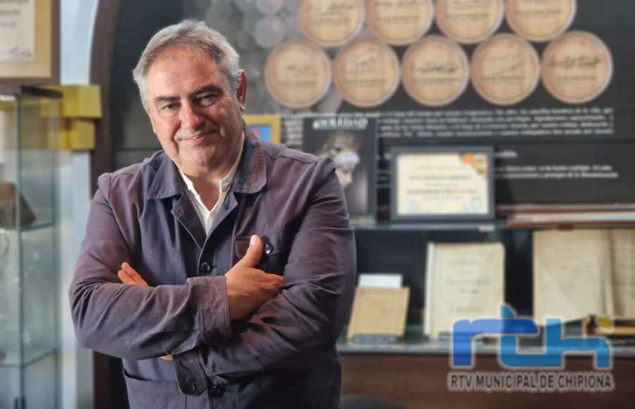 El gerente de la Cooperativa Católico Agrícola, Francisco Lorenzo Gallegos, elegido pregonero de las Cruces de Mayo de Chipiona