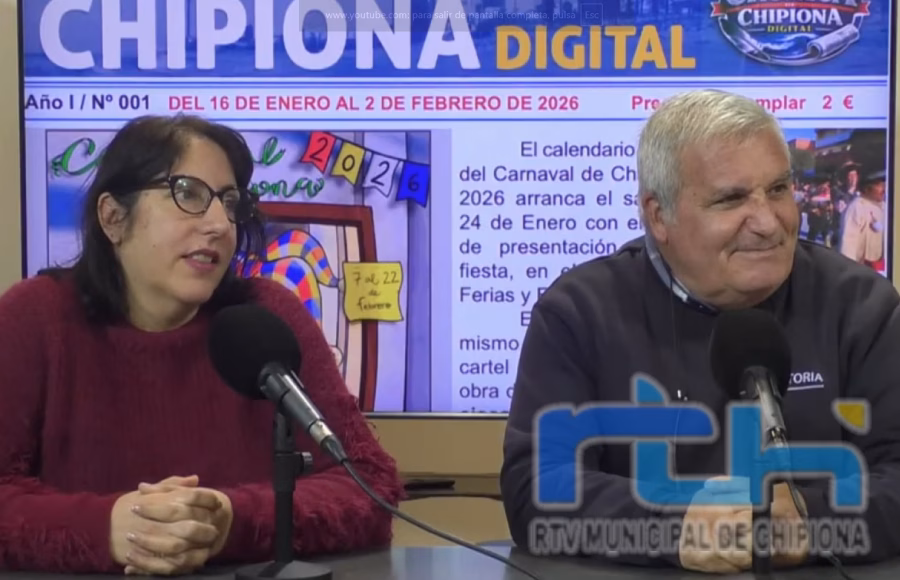 Sebastián Tirado y Paqui Pina recuperan el periódico Crónica de Chipiona