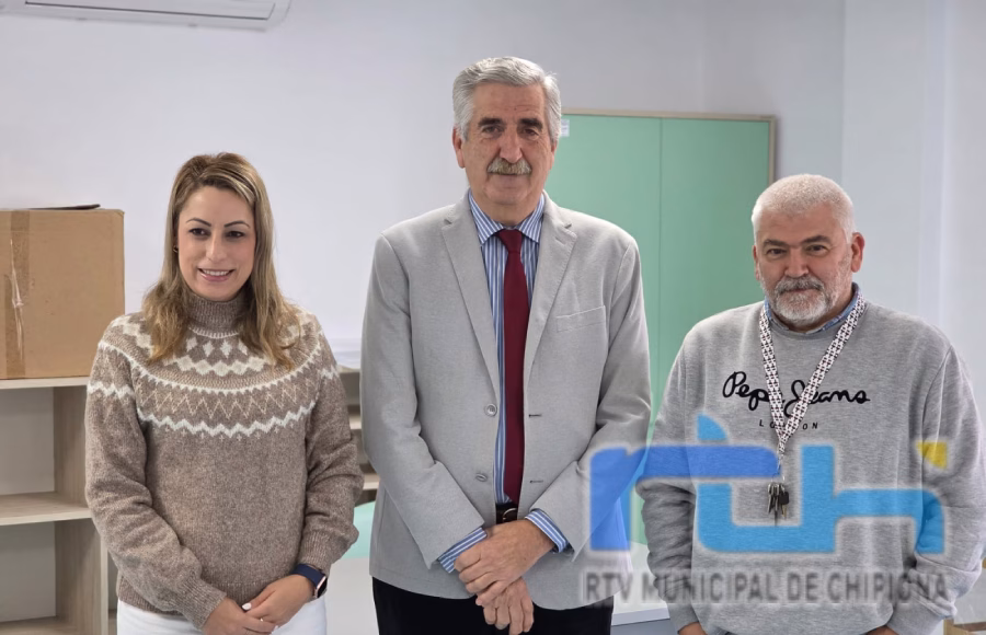 Luis Mario Aparcero y Virginia Porras presentan las obras de ampliación realizadas en la Escuela Infantil Pepita Pérez