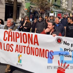 ACITUR y Centro Comercial Abierto de Chipiona han estado presentes en la manifestación de los autónomos en Cádiz capital