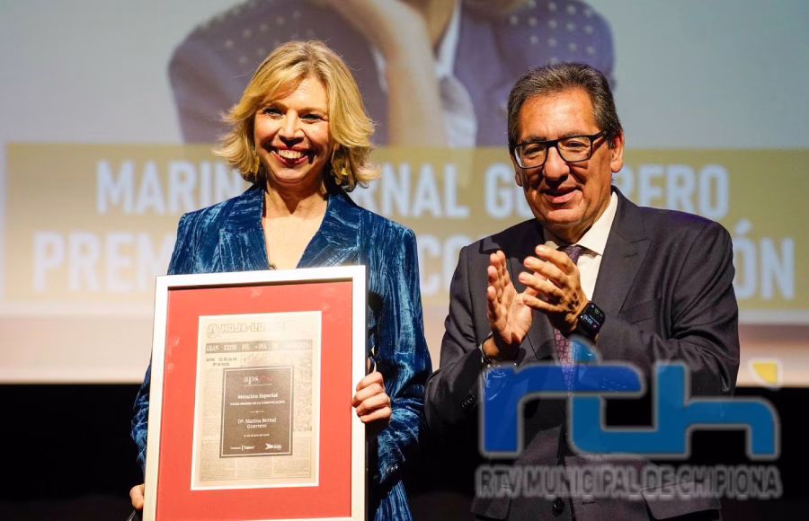 La Asociación de la Prensa de Sevilla distingue a Marina Bernal en su gala anual con una mención especial