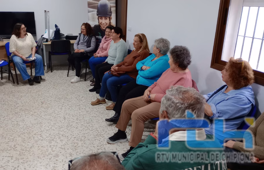 El programa final del taller ‘Mayores En La Onda’ con el que Radio Chipiona y EMA-RTV fomentan el envejecimiento activo será el 20 de abril