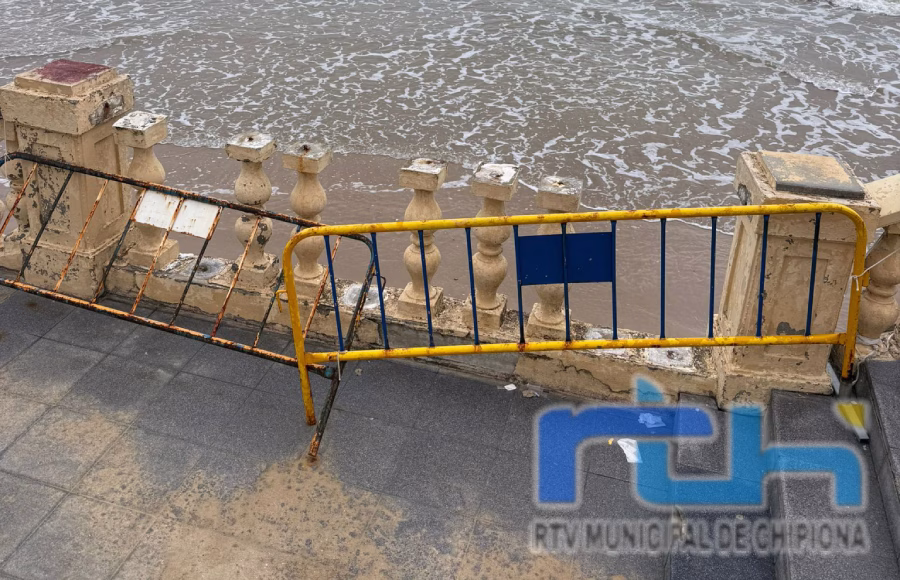 La Delegación de Playas informa de los trabajos de mejora, reparación y puesta a punto en las playas de cara a la temporada alta