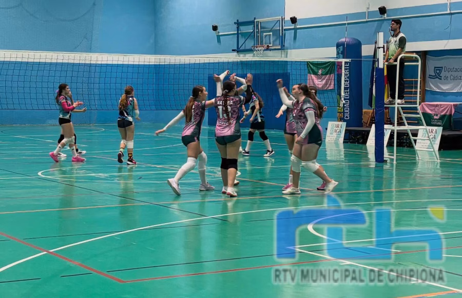 El equipo infantil femenino del Club Voleibol Chipiona se proclama subcampeón en la Final Four Plata provincial