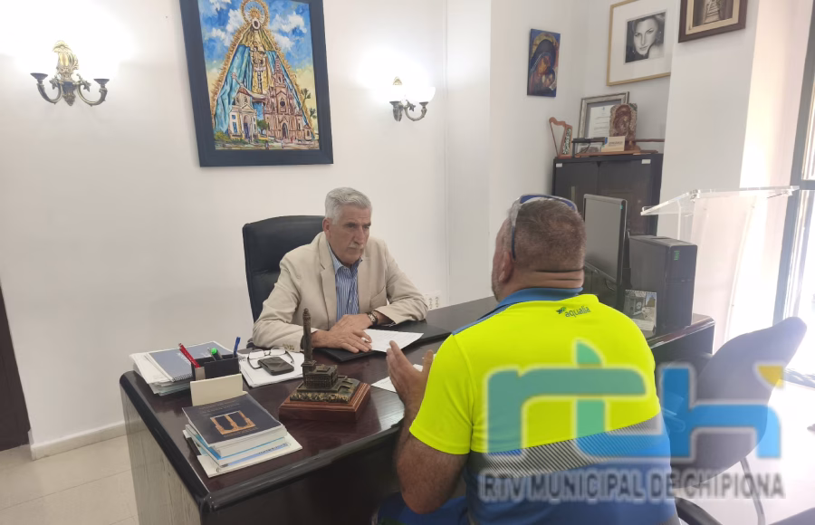Luis Mario Aparcero anuncia un próximo acuerdo laboral entre Aqualia y sus trabajadores en Chipiona