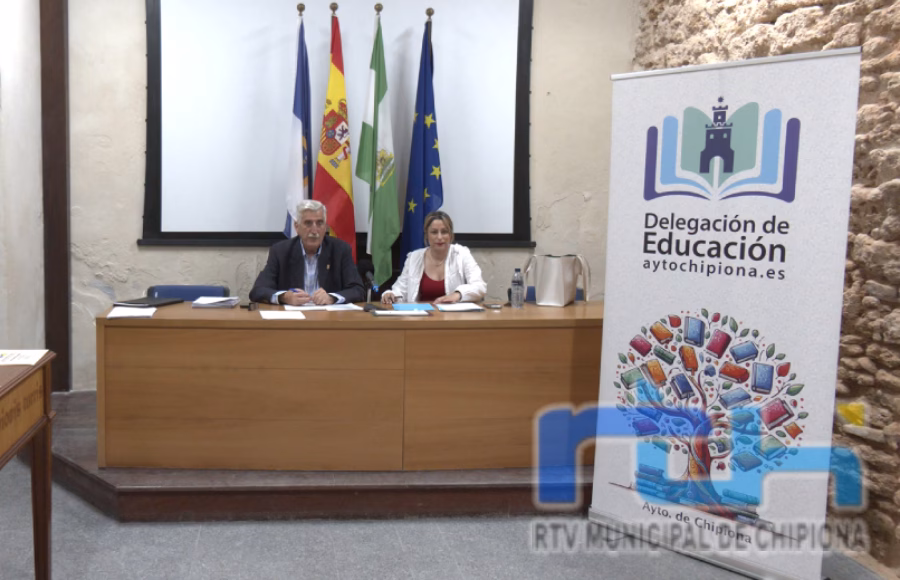 Entregados los premios del concurso escolar de Chipiona ‘Érase una vez… un cuento…’