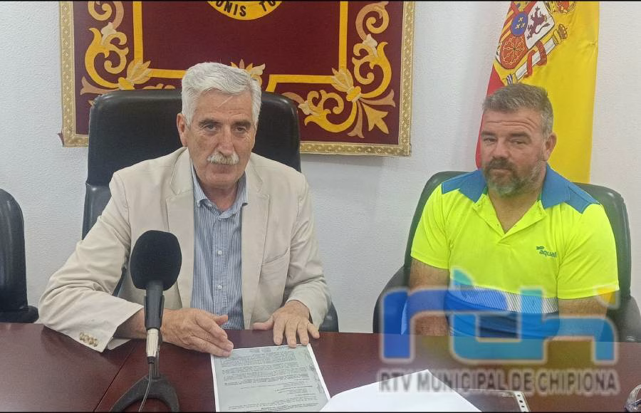 Luis Mario Aparcero anuncia la firma del convenio que actualiza las condiciones laborales de los trabajadores de Aqualia