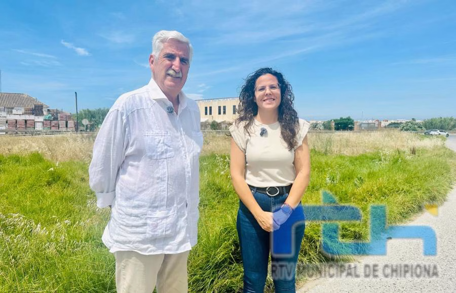 El Alcalde y la Delegada de Agricultura anuncian nuevas actuaciones en caminos rurales por valor de más de 600.000 euros del Plan Cádiz Marcha de Diputación