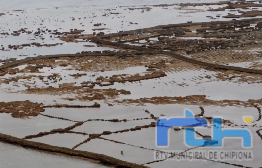 Un bando municipal recuerda la normativa de protección de los corrales de pesca y advierte de sanciones por incumplimiento
