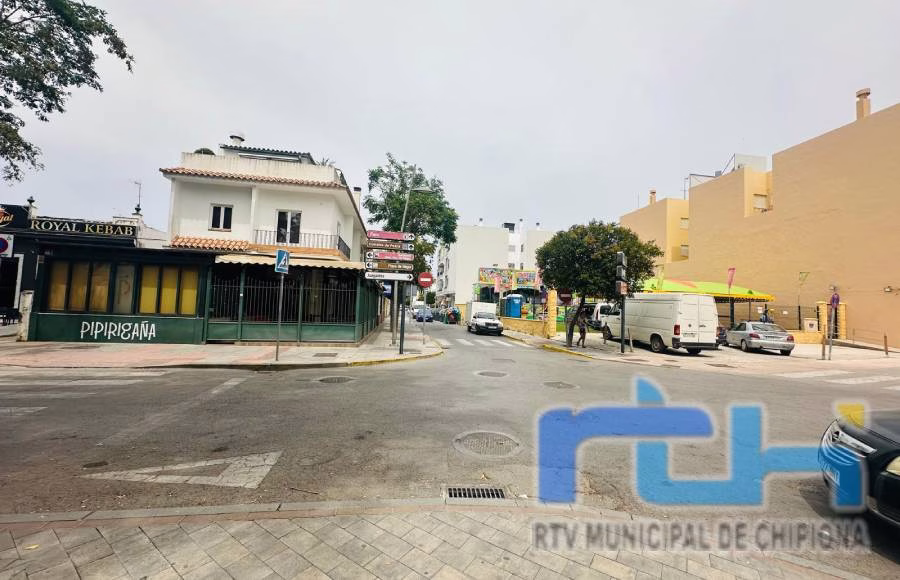 El Ayuntamiento de Chipiona informa de un corte de tráfico rodado desde el lunes 29 en la avenida de Regla por una obra de Aqualia