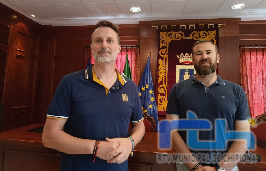 VOX Chipiona defiende su labor de fiscalización frente a las críticas del portavoz de UxCH