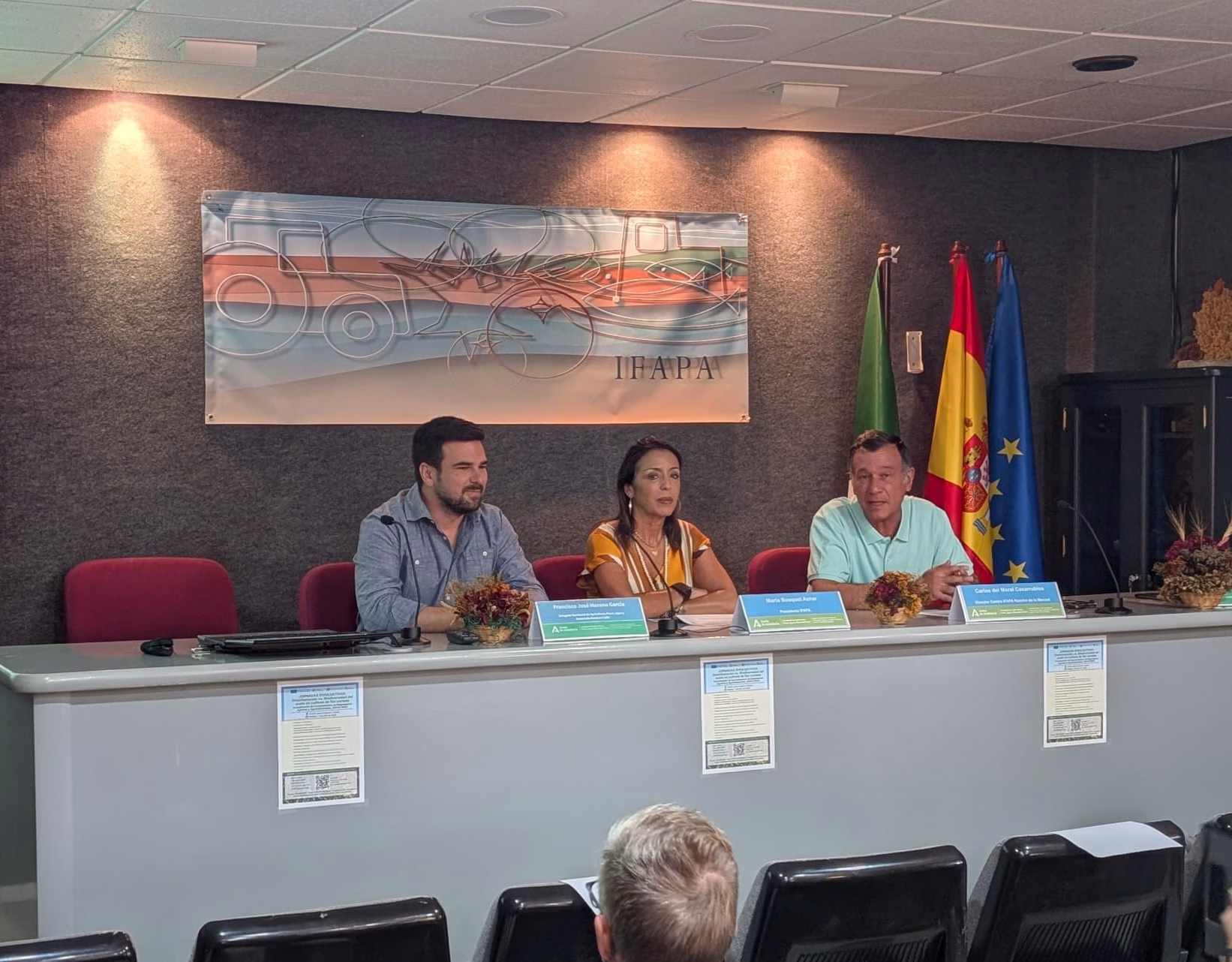 El IFAPA de Chipiona acoge la presentación de nuevos avances en desinfestación y biodiversidad para mejorar el cultivo de flor cortada