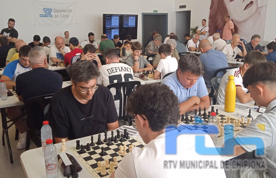 El chipionero Paco Jiménez se alzó con el histórico Open Chipiona de Ajedrez