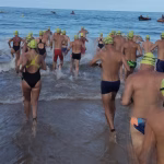 Miguel Moreno ganador absoluto y Ariadna Ríos primera mujer en la Travesía a nado Picoco-Playa de Regla