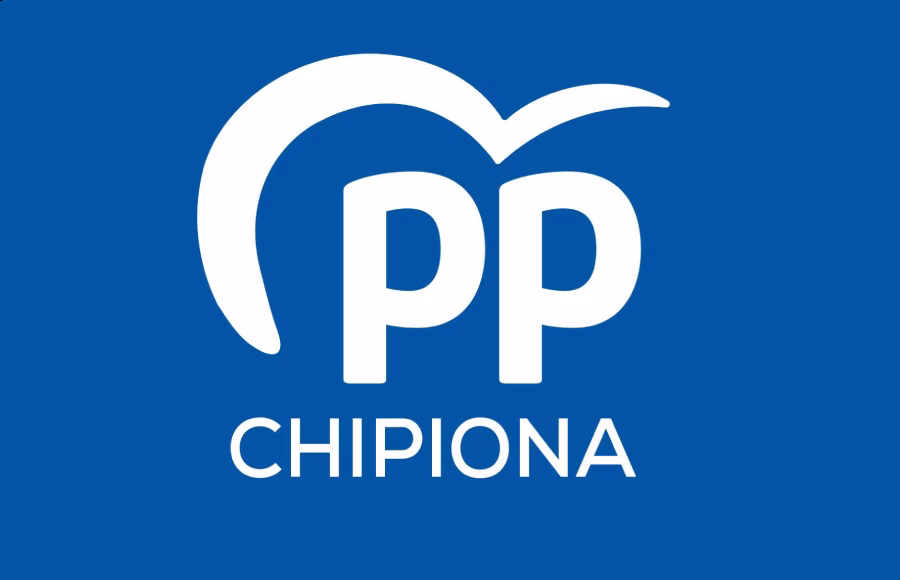 El PP de Chipiona muestra su apoyo a las limpiadoras de playas y reclama ampliar el horario de los baños públicos