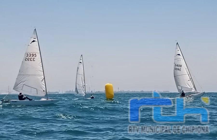 Amplia representación del Club de Vela y Regatas Chipiona este fin de semana en Puerto Real en la Copa de Andalucía de Patín a Vela