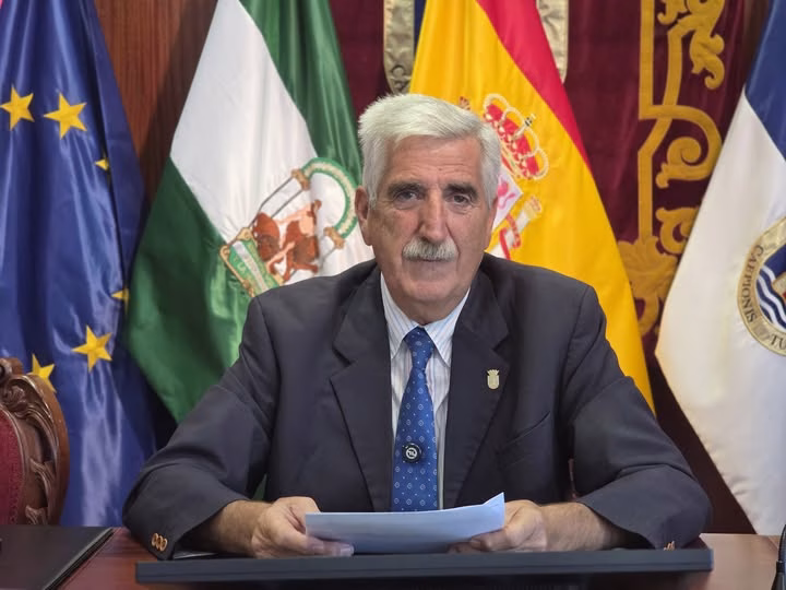 El alcalde de Chipiona da a conocer la propuesta de los Premios Ciudad de Chipiona